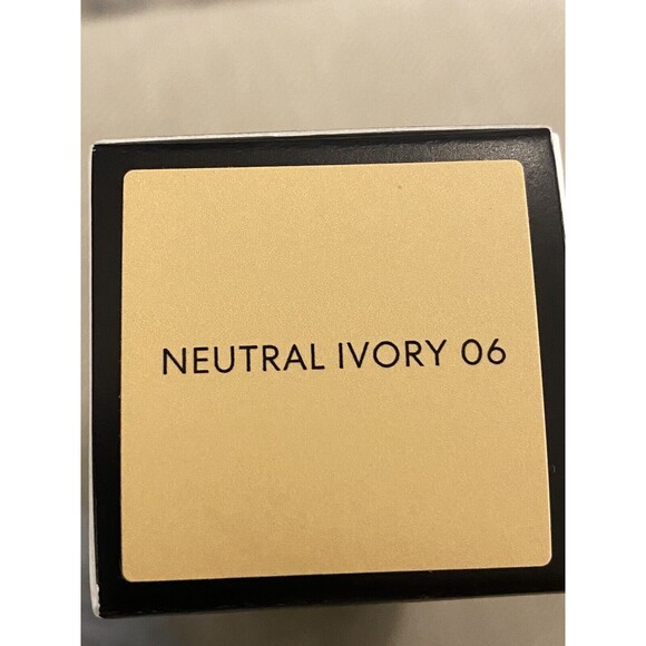 bareMinerals Original Neutral Ivory 06 Foundation Liquid SPF 20 Mineral Makeup - Picture 3 of 4